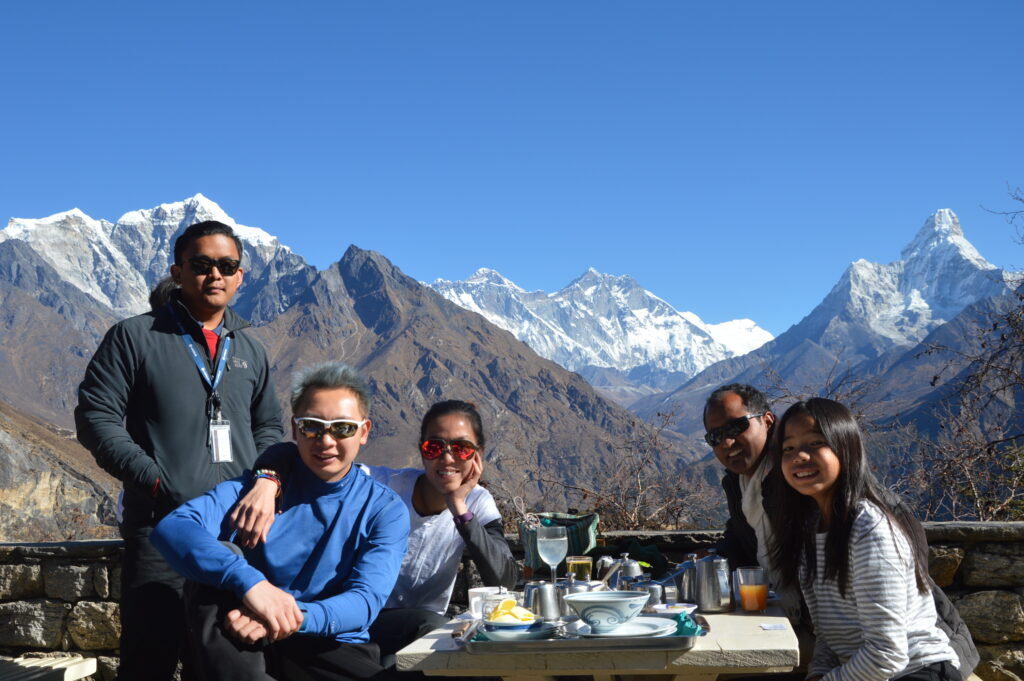 Everest Explore Tour